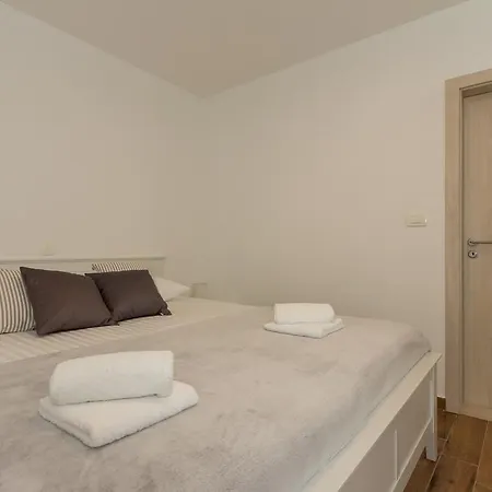Appartamento Lux Arija *